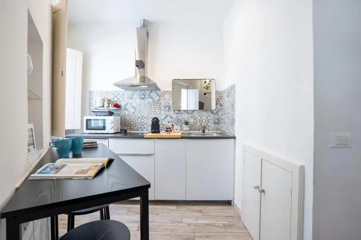 Suite Firenze Centrale Duomo, Stazione, Mercato شقة